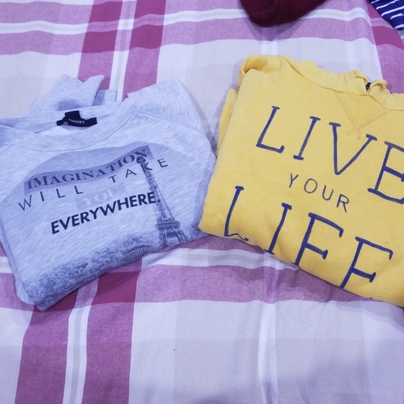 Sweaters - Picture 1 of 1